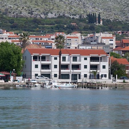 Apartments Svjetlana Trogir Eksteriør billede