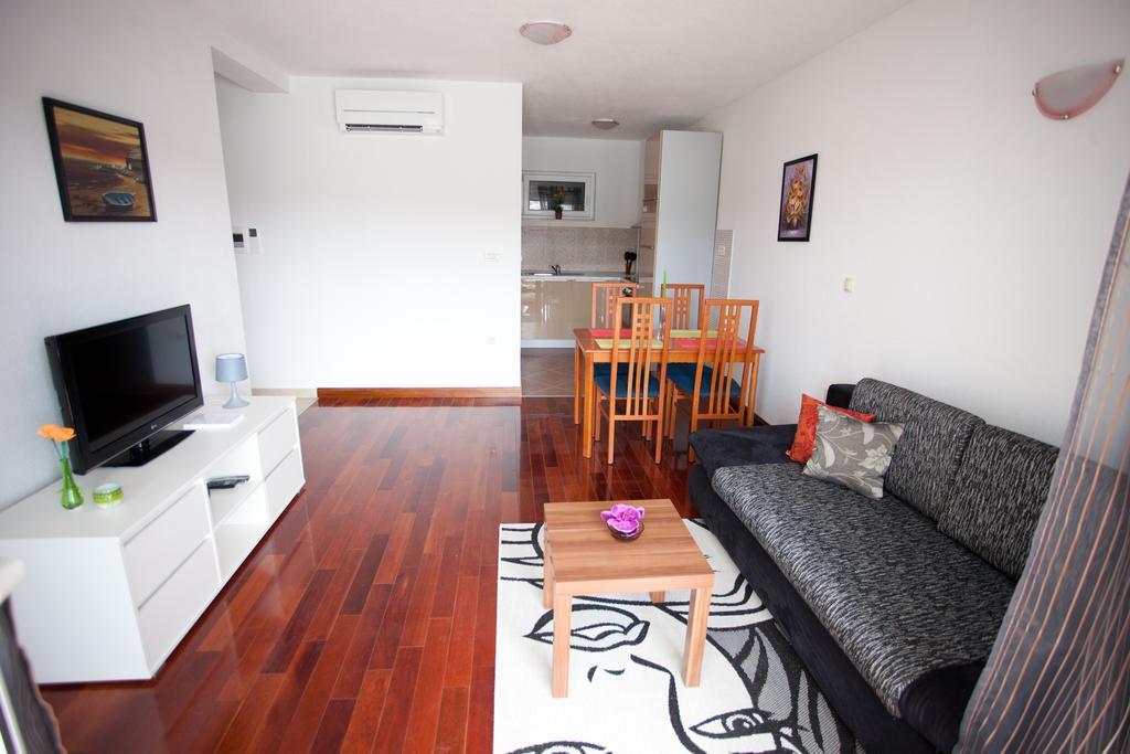 Apartments Svjetlana Trogir Eksteriør billede