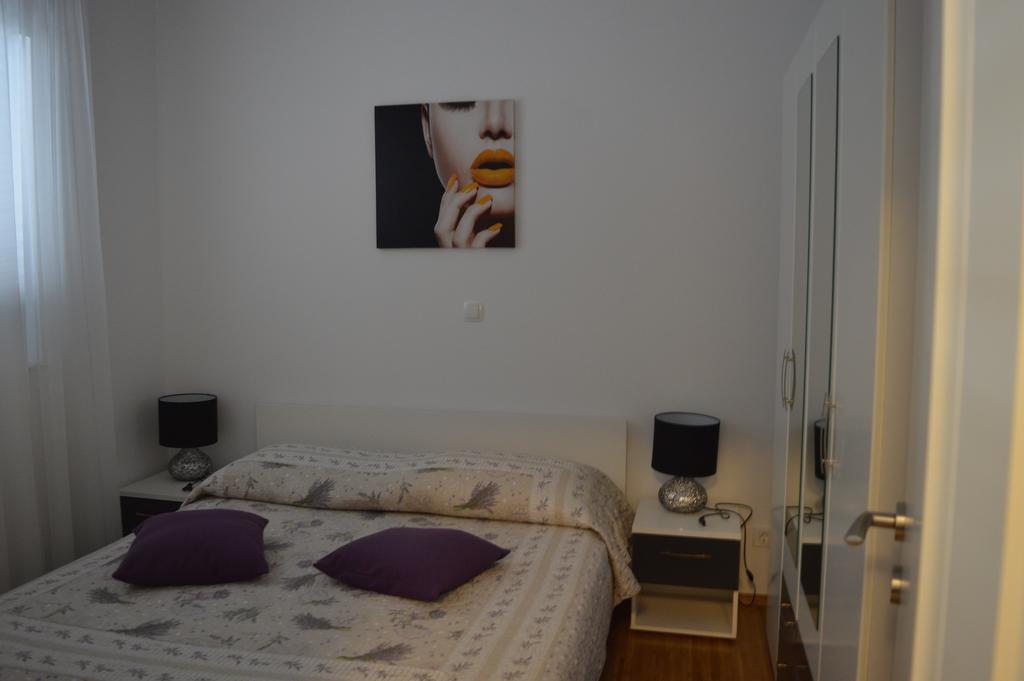 Apartments Svjetlana Trogir Eksteriør billede