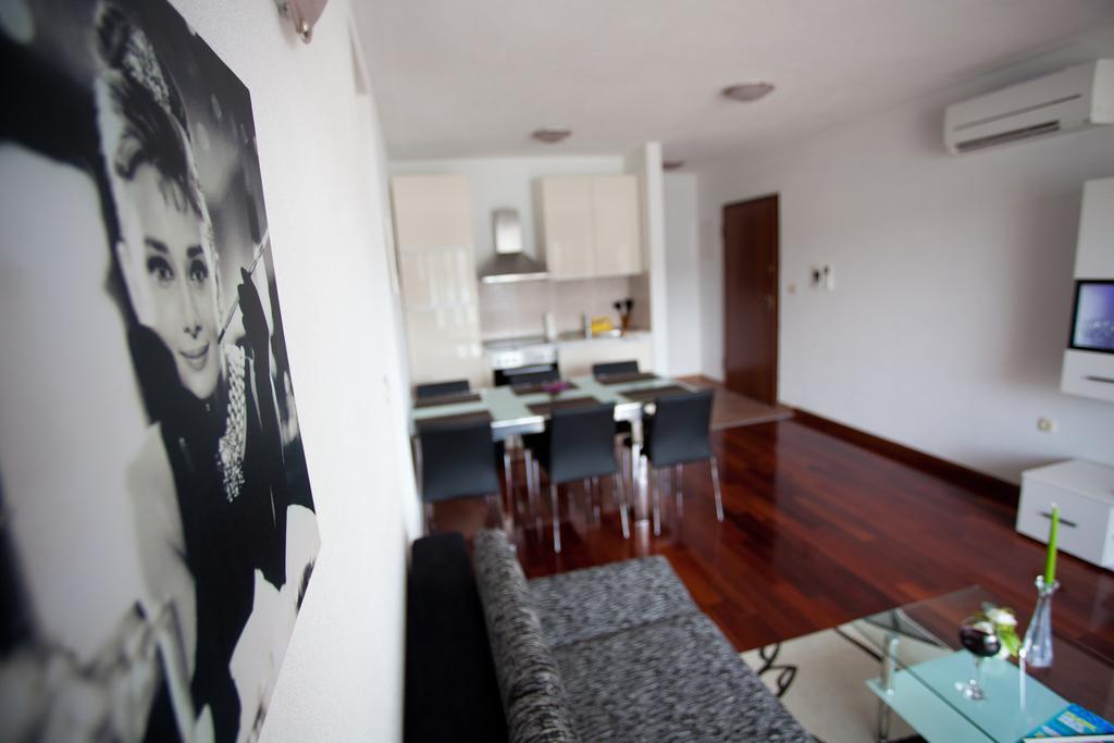 Apartments Svjetlana Trogir Eksteriør billede