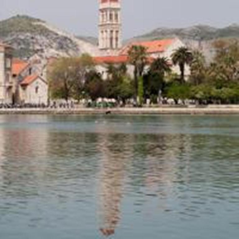 Apartments Svjetlana Trogir Eksteriør billede